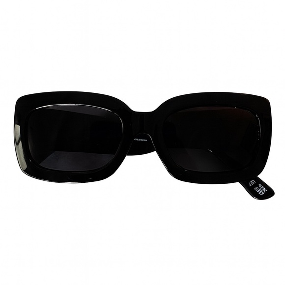 Tommy Hilfiger Black Women's Sunglasses - Picture 2 of 9